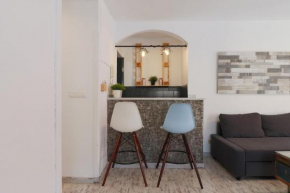C91 - Two Bedroom apartment next to Alcazaba